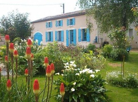 Maison D'Hotes La Chabanaise - Marais Poitevin Cramchaban 外观 照片